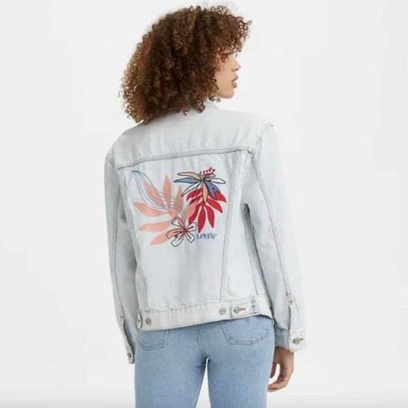 Levi's Ex-boyfriend Trucker Light Wash Denim Jacket - Embroidered Floral Design - Picture 3 of 8